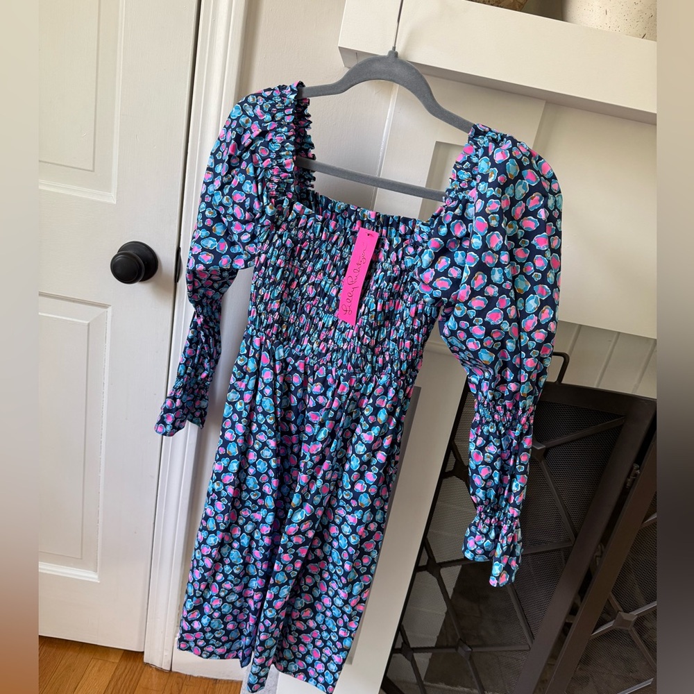Woman’s Lily Pulitzer Navy Blue pink leopard Smocked Dress with Puff Sleeves